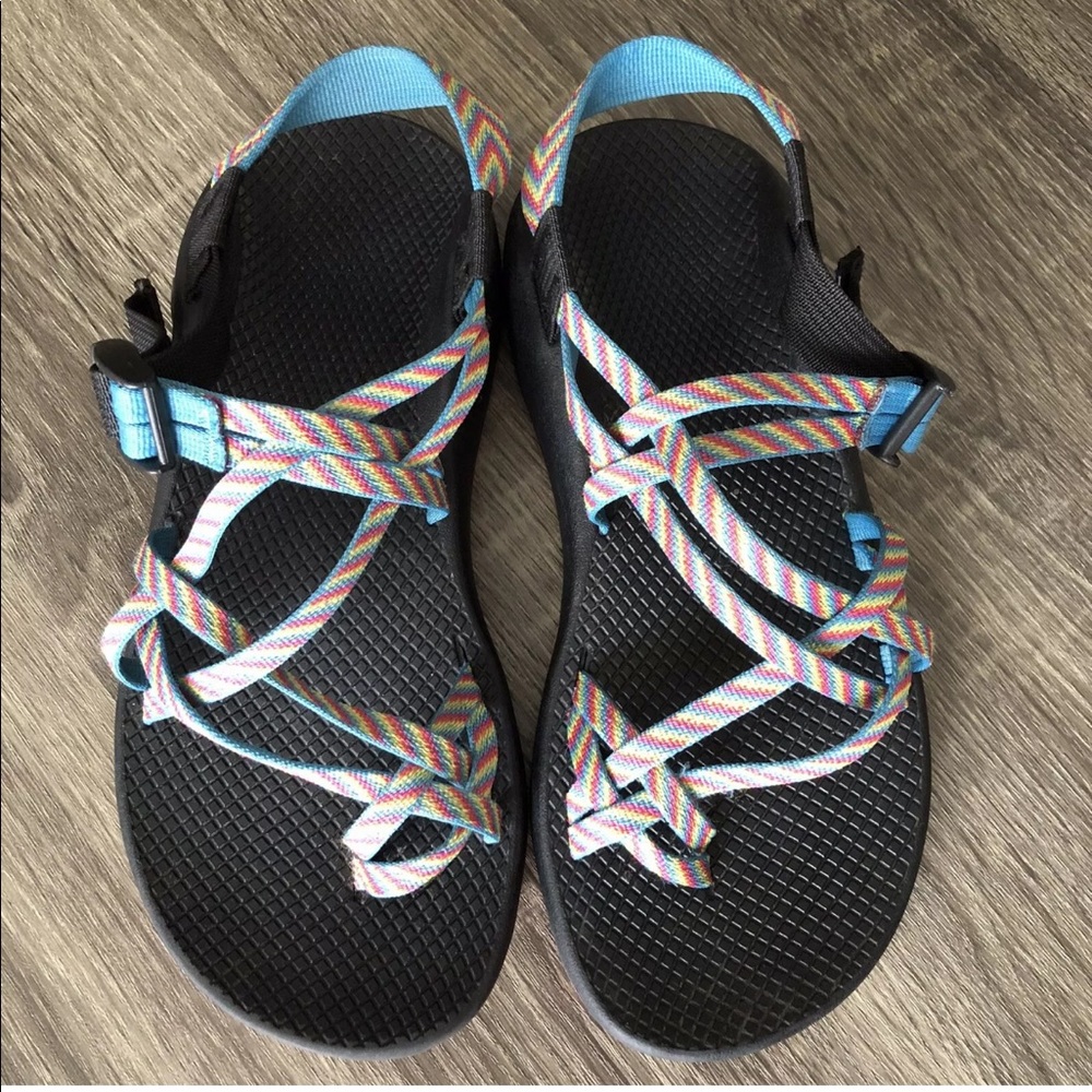 Women’s rainbow Chaco’s size 10